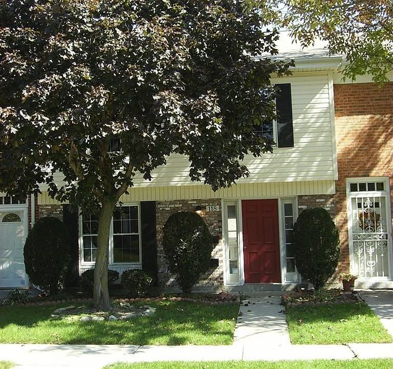 1st image of 118 W Van Lake Dr