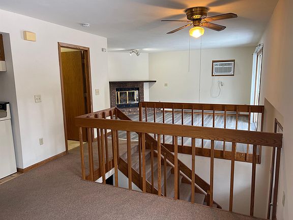 3rd image of 1516-1522 Holly Dr