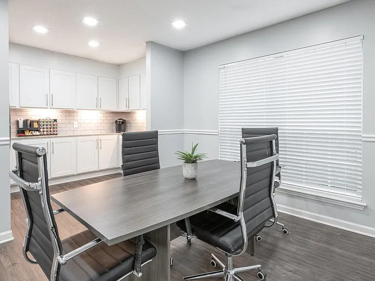 The Cove Apartment Homes — Photo 36