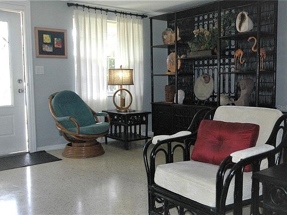 3rd image of 112 Myakka Dr