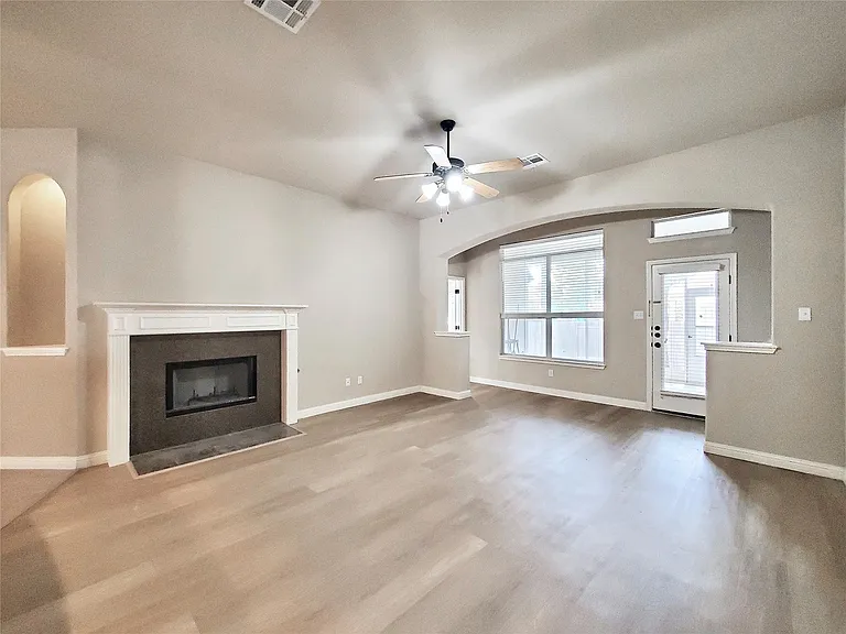 2506 Mancuso Bnd — Photo 11