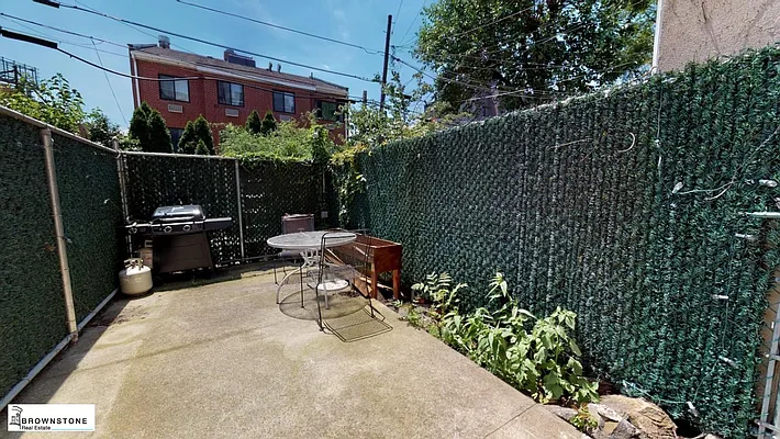 Rented by Brownstone Real Estate | media 22