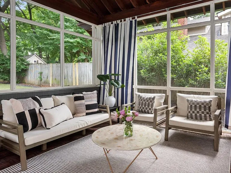 656 Virginia Ave NE — Photo 42