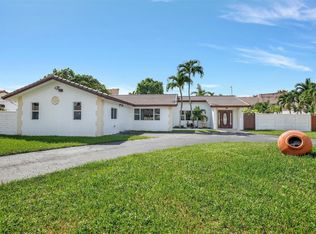 11840 SW 112th Avenue Cir, Miami, FL 33176