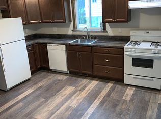 69 Sycamore St, Muse, PA 15350