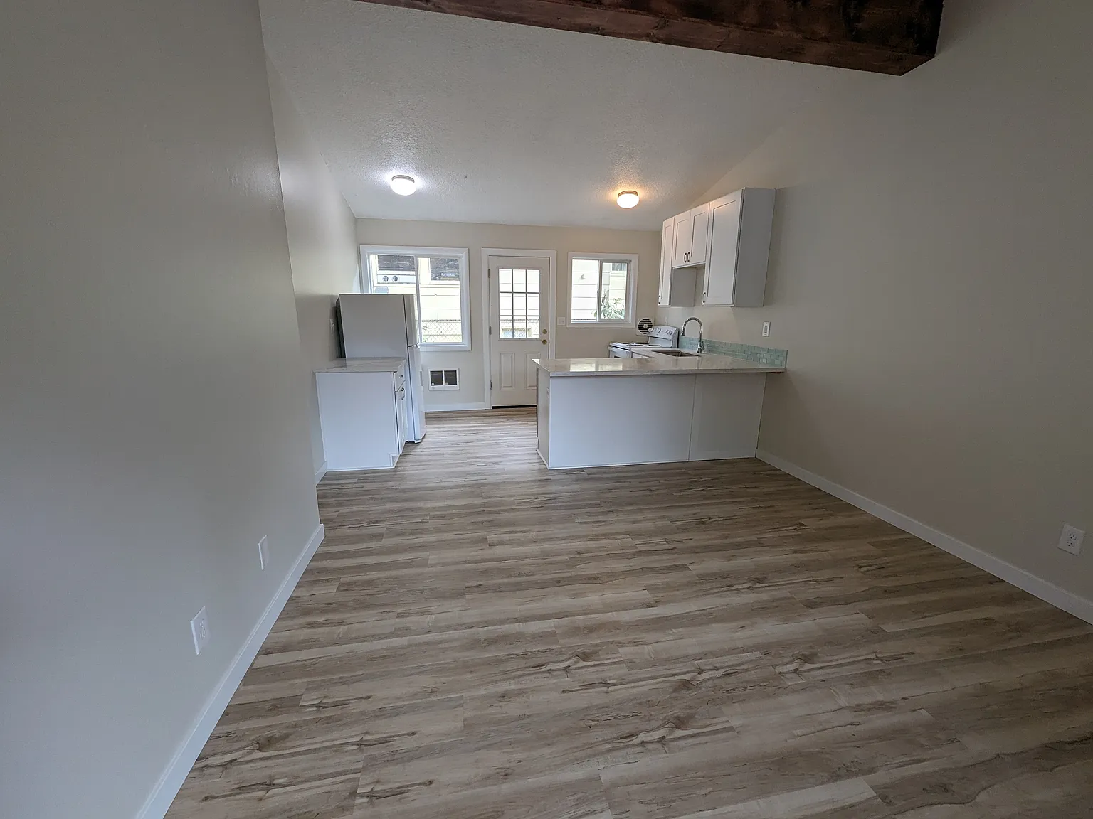1 bed, 500 sqft, $1,595 — Photo 3