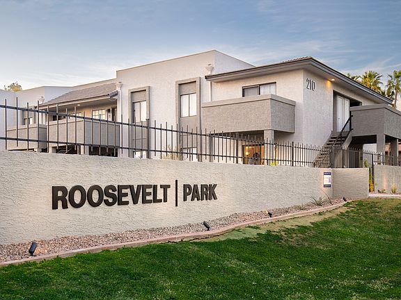 Boutique gated community with prime location off Roosevelt and 1st St.