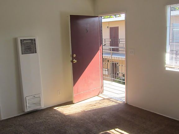 4th image of 1474-5 W Parade St #1474-5