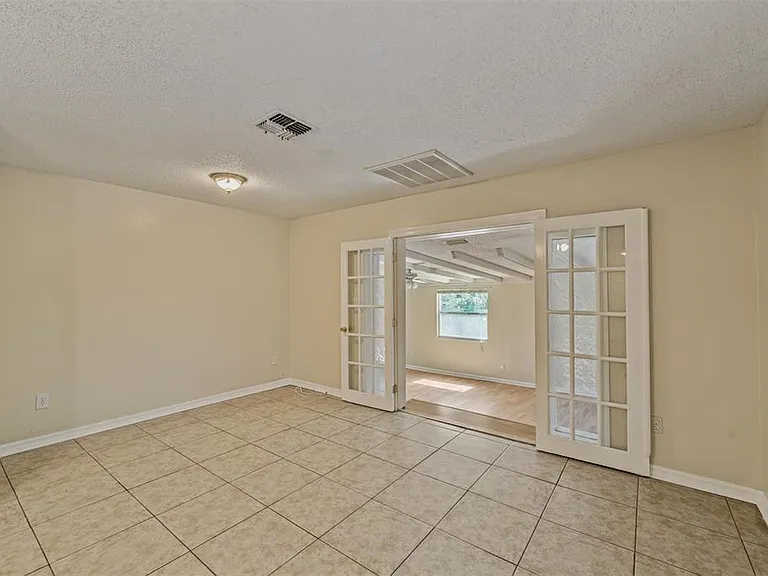 9616 N Oklawaha Ave #1/2 — Photo 22