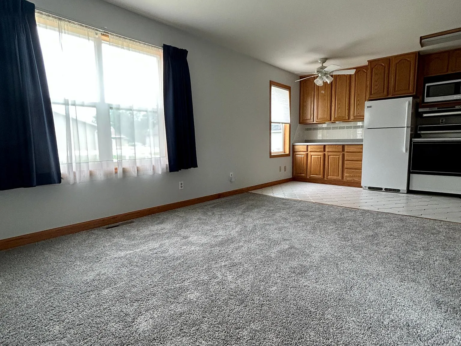 2 bed, 783 sqft, $1,350 — Photo 3