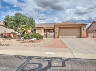268 N Bent Ridge Dr, Green Valley, AZ 85614