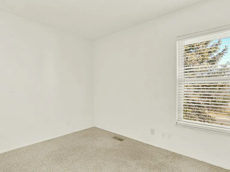 3655 S Kittredge St #E — Photo 14