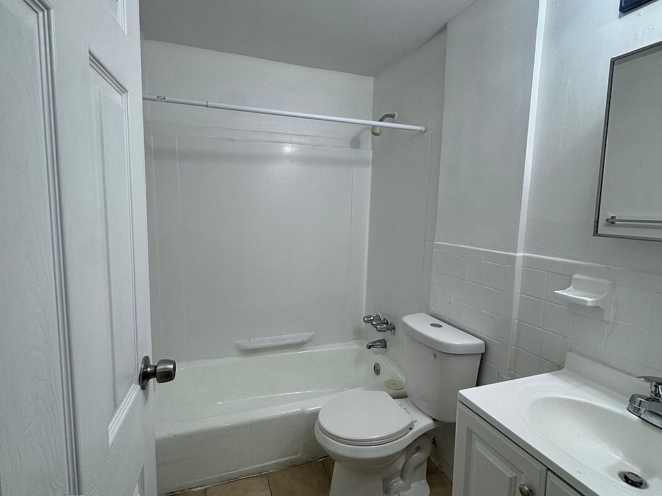 2nd image of 129 Black Rock Ave APT 13