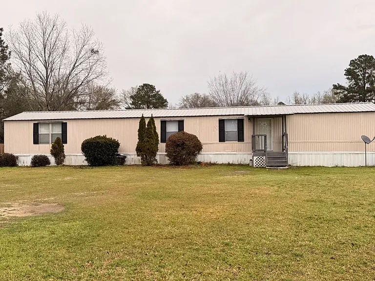 1400 Mobley Ln — Photo 1