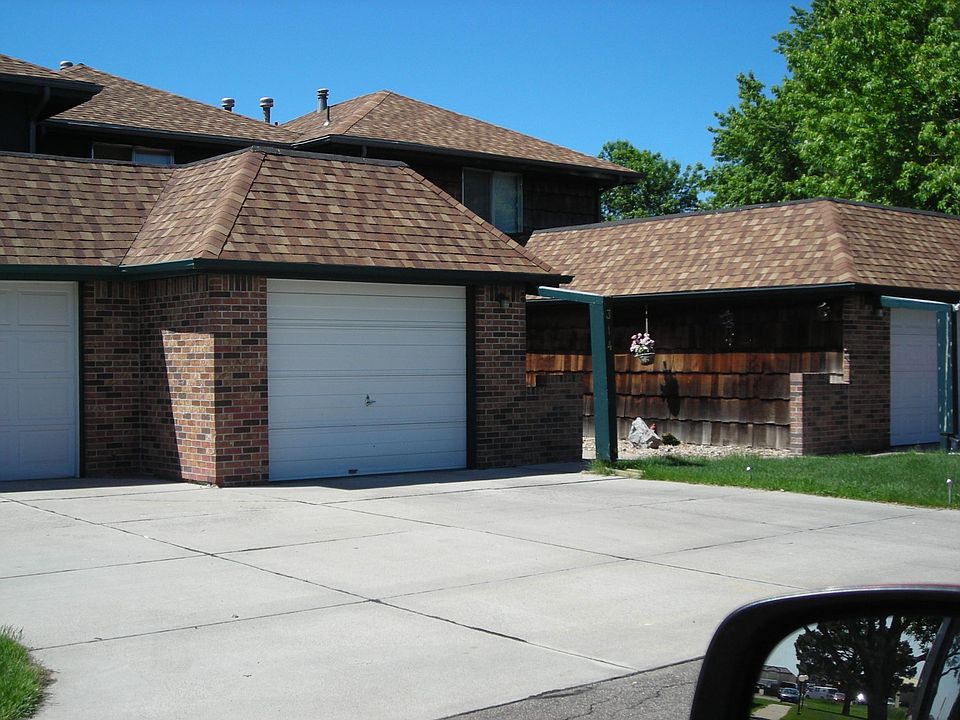 1st image of 320 W Hahn Ave