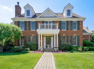 1378 Bennington Ct, Glenview, IL 60026