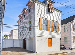 4 President Pl, Charleston, SC 29403