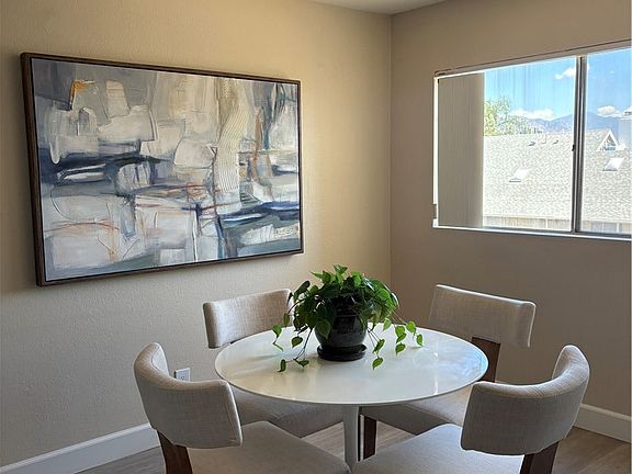 5th image of 277 Pleasant St Unit 206