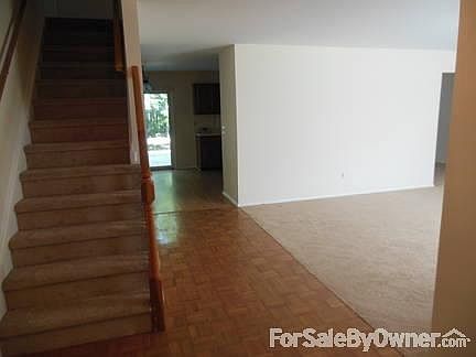 2nd image of 1252 Knightsbridge Clos