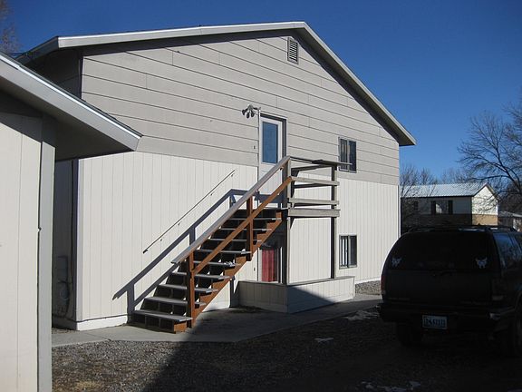 3rd image of 814 Mary Anne Dr APT B