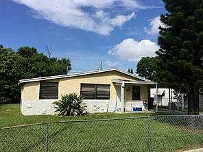 1st image of 1051 NW 25th Way