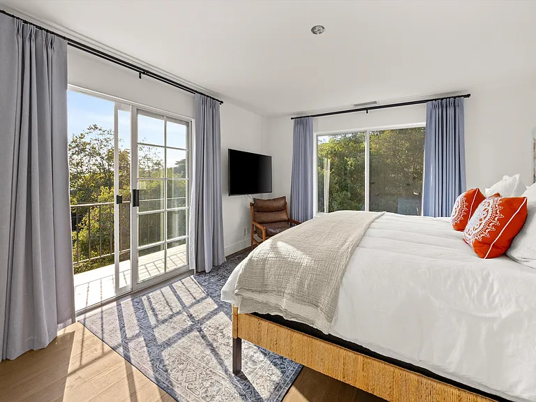 1378 Sycamore Canyon Rd — Photo 27