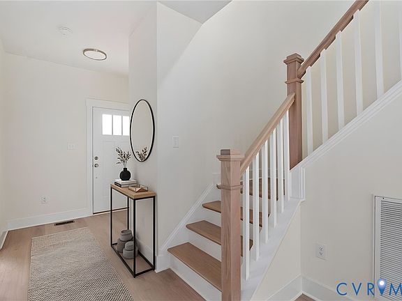 4th image of 2804 Maplewood Rd