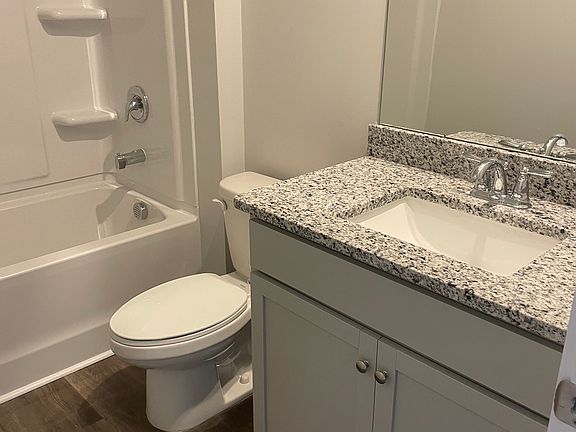 4th image of 5093 Roundhead Dr