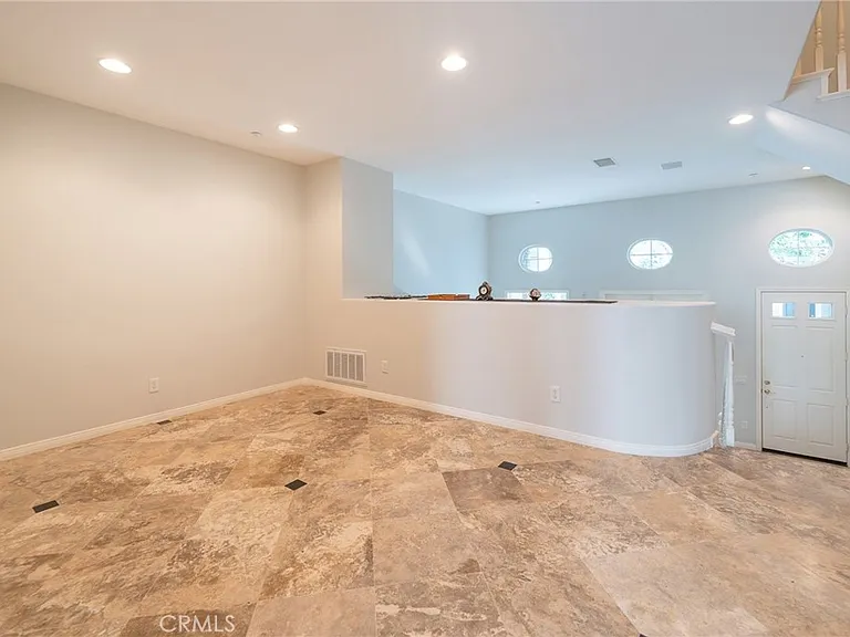 6267 Pacific Pointe Dr — Photo 25