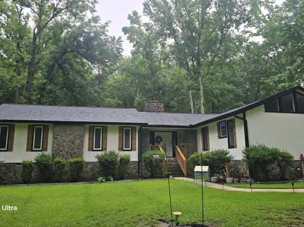 102 McKinley Cir, Lagrange, GA 30240
