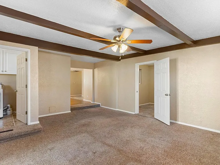 3721 Mary Ellen St NE — Photo 12