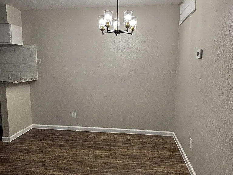 Tidwell Park Apartments — Photo 93
