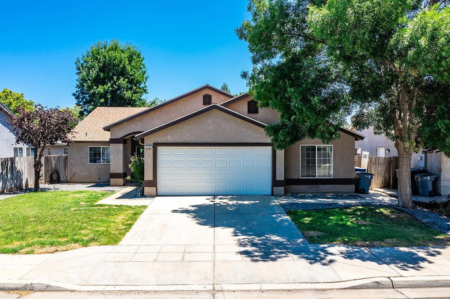 5336 N Rosalia Ave photo 1