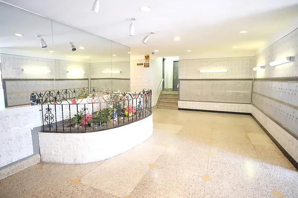 Rented by Link NY Realty | media 5