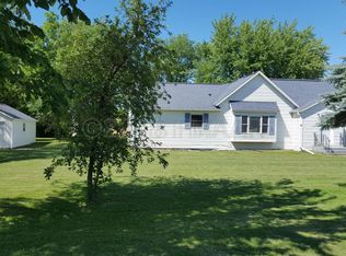 102 Cottage Ave W, Ulen, MN 56585