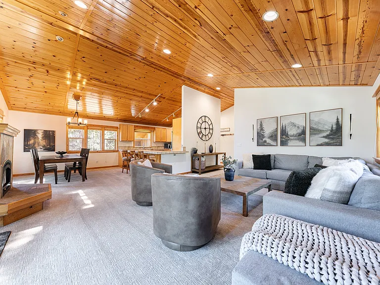 13525 Northwoods Blvd — Photo 6
