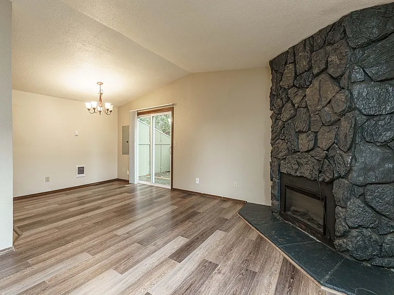 4918 Plomondon St — Photo 5