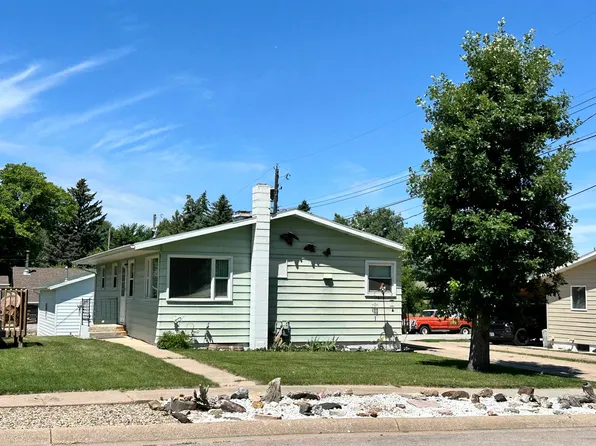 1613 Spruce St, Sturgis, SD 57785