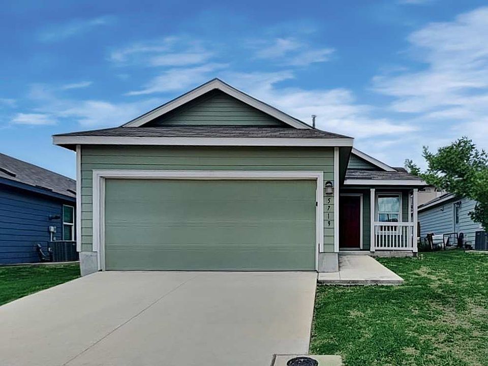 1st image of 571 Leon Pl
