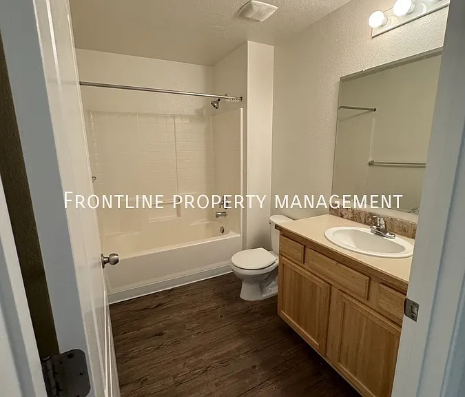11915 W Cloverfield Ln #201 — Photo 4