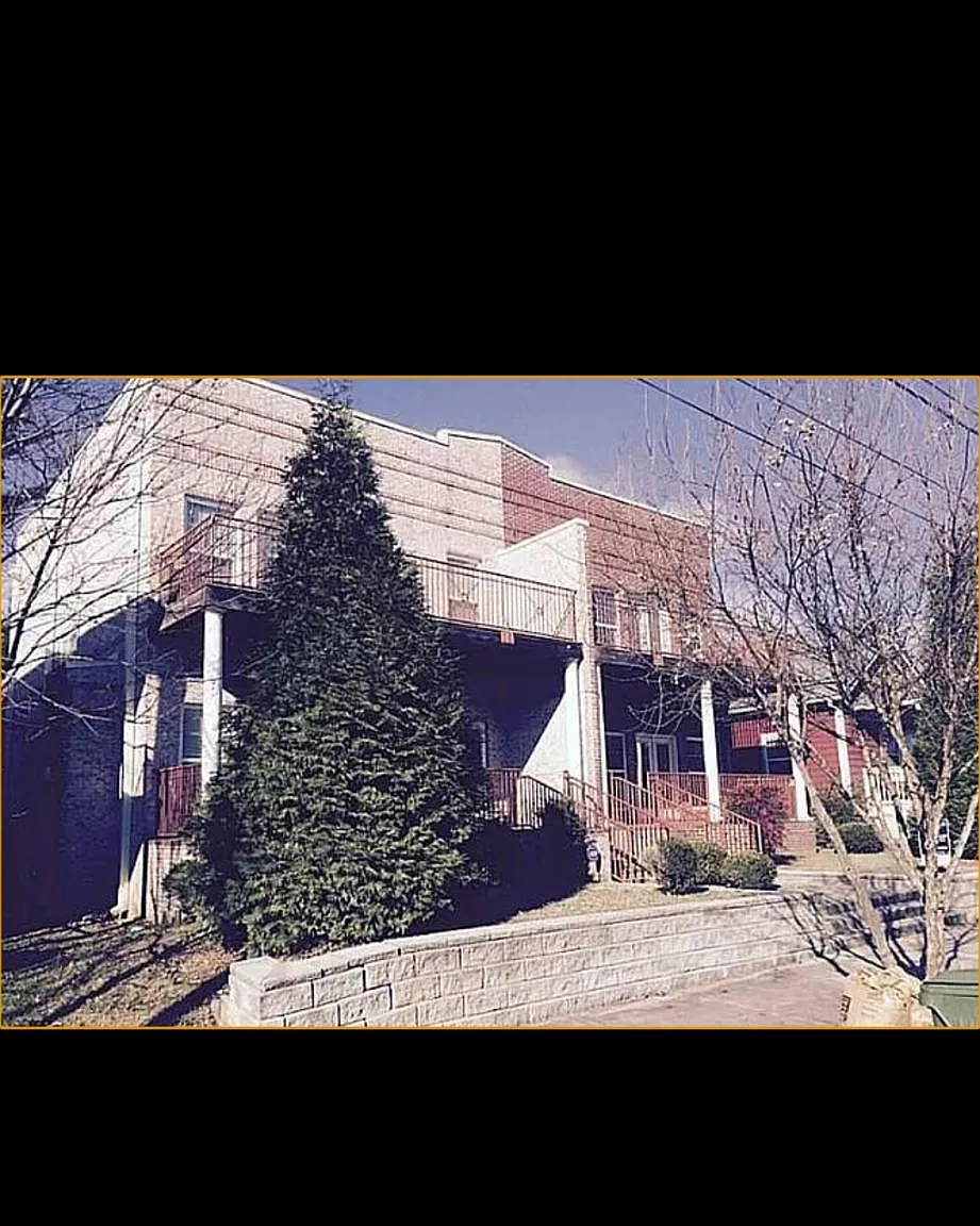 3 bed, 2.5 bath, 2176 sqft, $2,750 — Photo 2