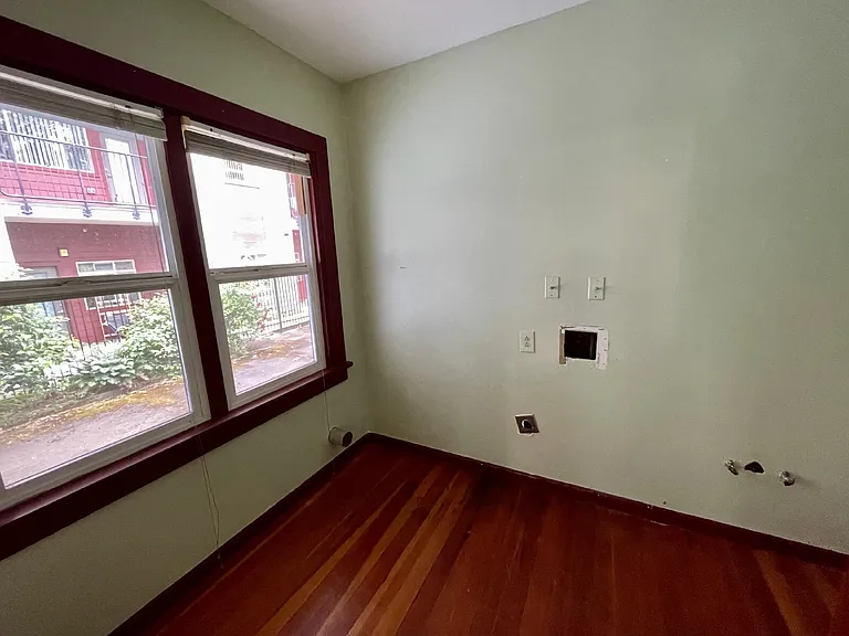 1627 Pearl St #E — Photo 7