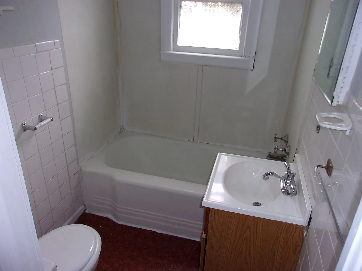 328 & 328 1/2 S Talley Ave — Photo 2