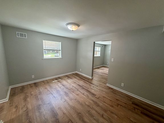 4th image of 331 Idlewylde Dr Unit 1
