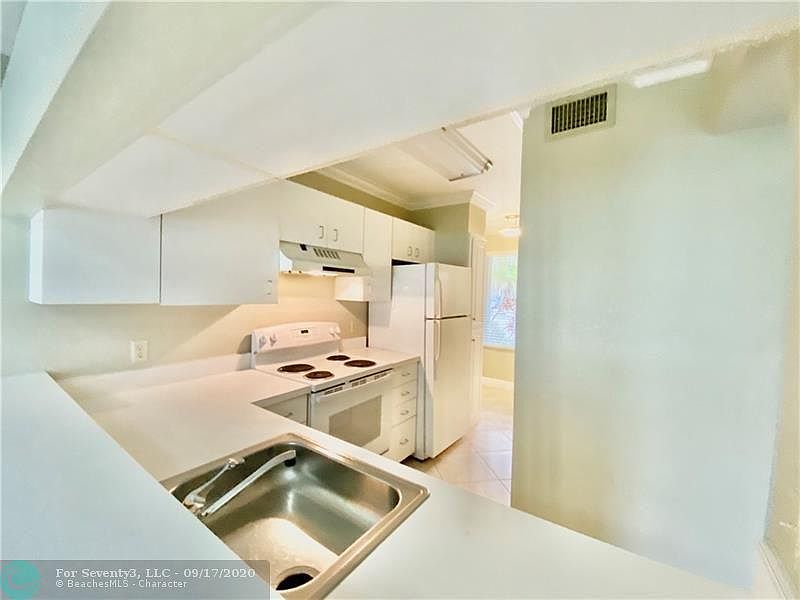 1st image of 1097 Coral Club Dr #1097