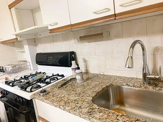 Rented by Ulas Real Estates Inc | media 16