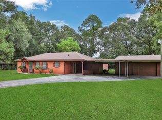 135 Linnwood Dr N, New Caney, TX 77357