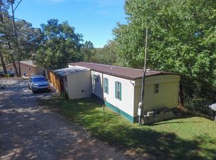 216 Redbud Ln, Franklin, NC 28734