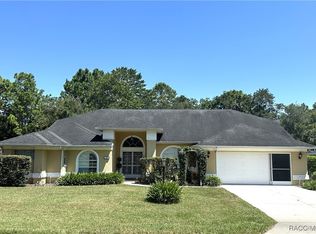 157 Pine St, Homosassa, FL 34446