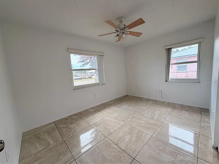 206 S 20th St — Photo 15